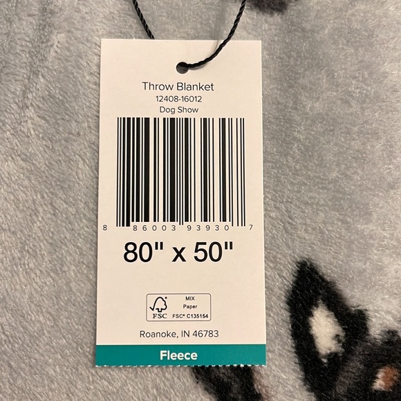 NWT VERA BRADLEY Throw Blanket DOG SHOW Pattern - Picture 2 of 2